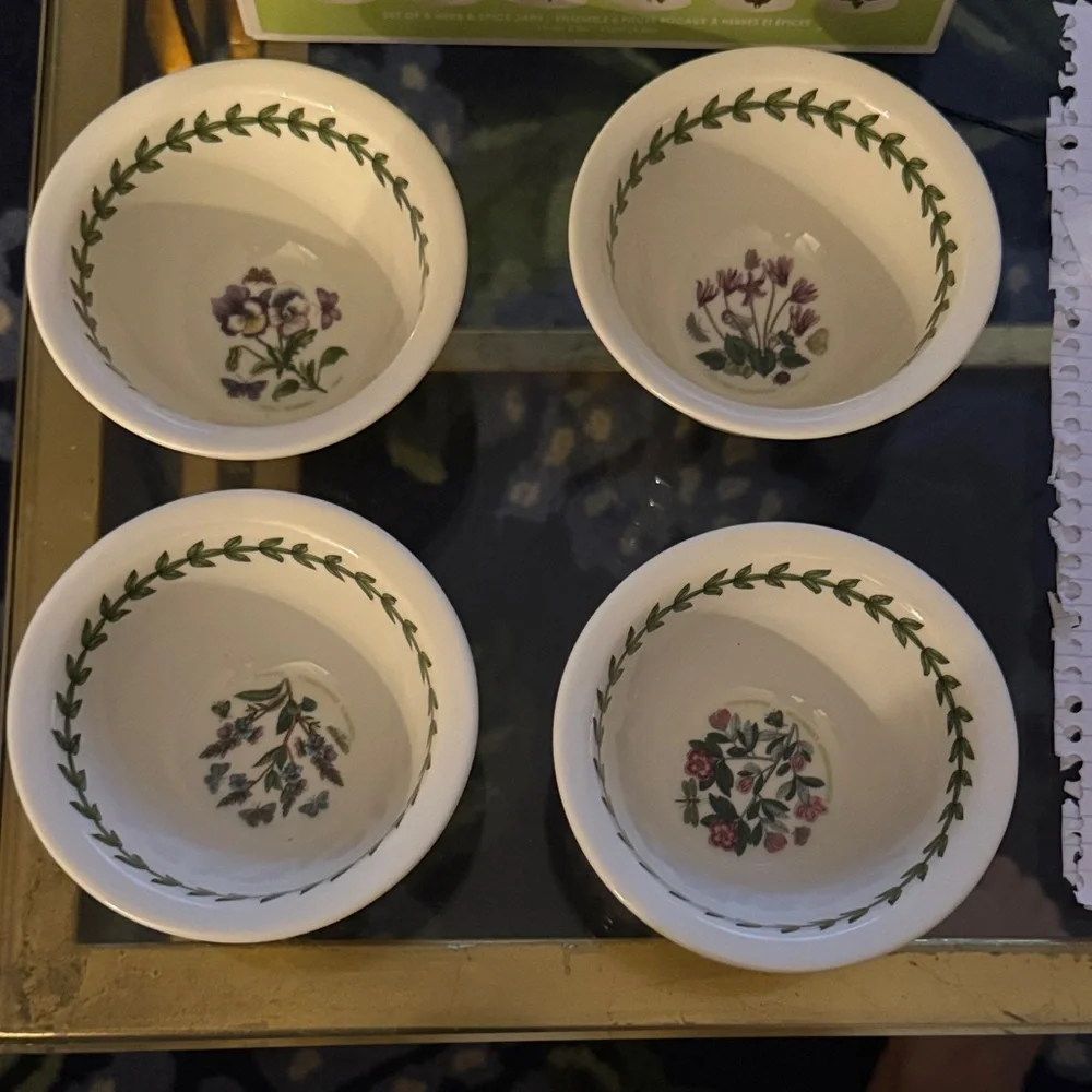NIB Portmeirion Floral Motif Bowl Set - Green and Purple